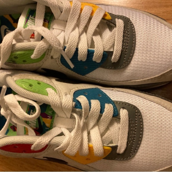 Nike Air Max 90 Essential Peace, Love, Swoosh - men’s 7.5 - Picture 5 of 6